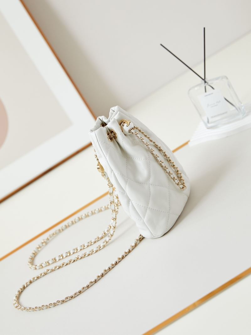 Ch**el bucket bags